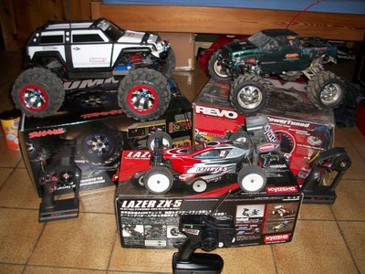 100_1769.JPG (142.66 Kio) Vu 3624 fois La famille au grand complet!